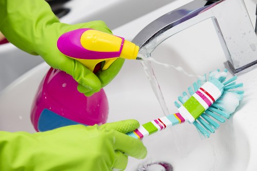 Eco-friendly commercial cleaning supplies for office maintenance